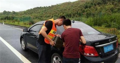 新沂永福道路救援